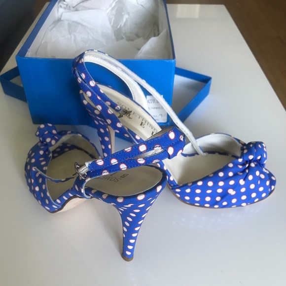 Chic Blue Polka Dot Platform Heels - Picture 3 of 6
